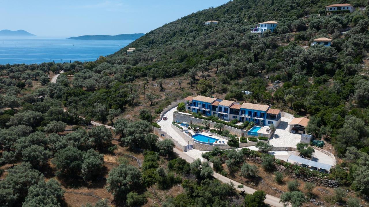 Villas Amantea- Four Villas With Big Pool And Infinity Pool Сивота Екстериор снимка