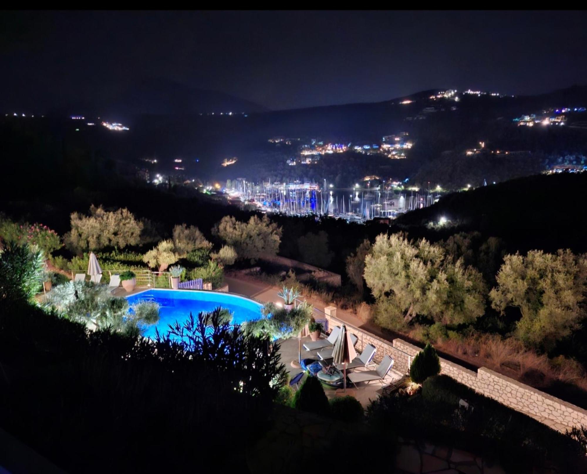 Villas Amantea- Four Villas With Big Pool And Infinity Pool Сивота Екстериор снимка