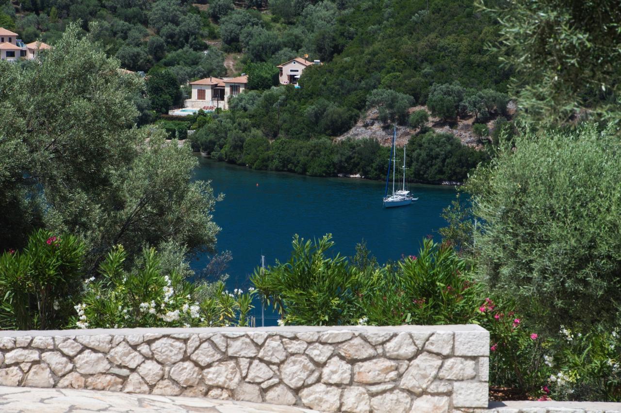Villas Amantea- Four Villas With Big Pool And Infinity Pool Сивота Екстериор снимка