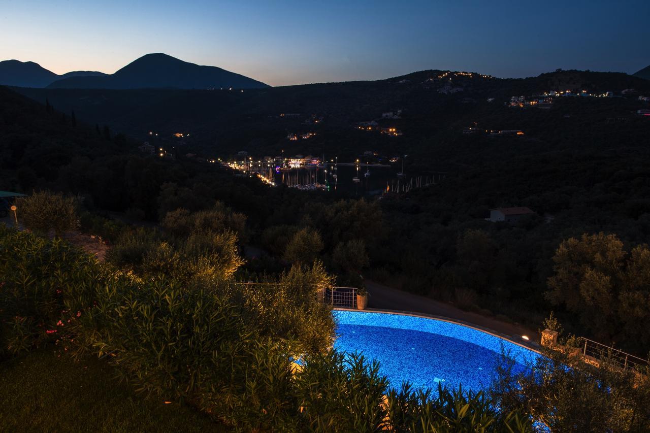 Villas Amantea- Four Villas With Big Pool And Infinity Pool Сивота Екстериор снимка