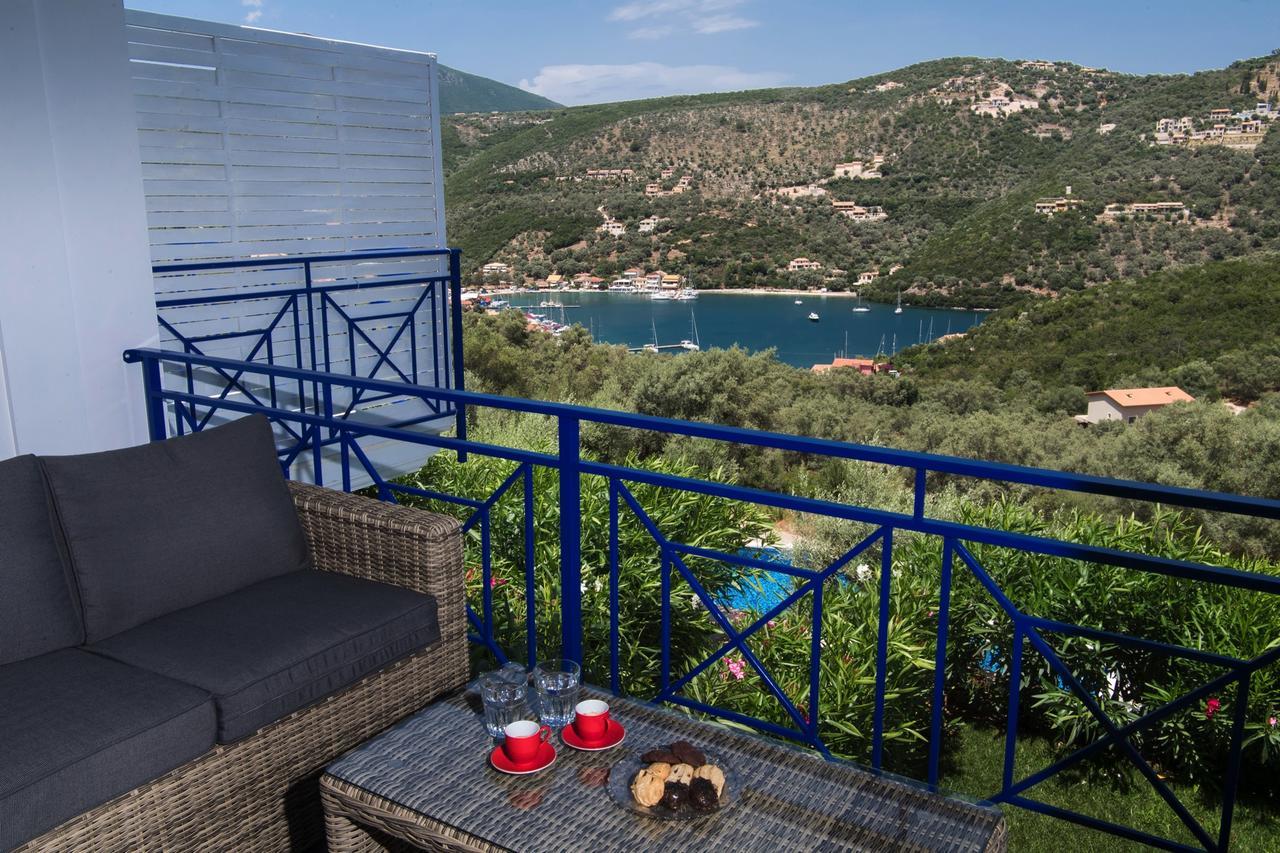 Villas Amantea- Four Villas With Big Pool And Infinity Pool Сивота Екстериор снимка
