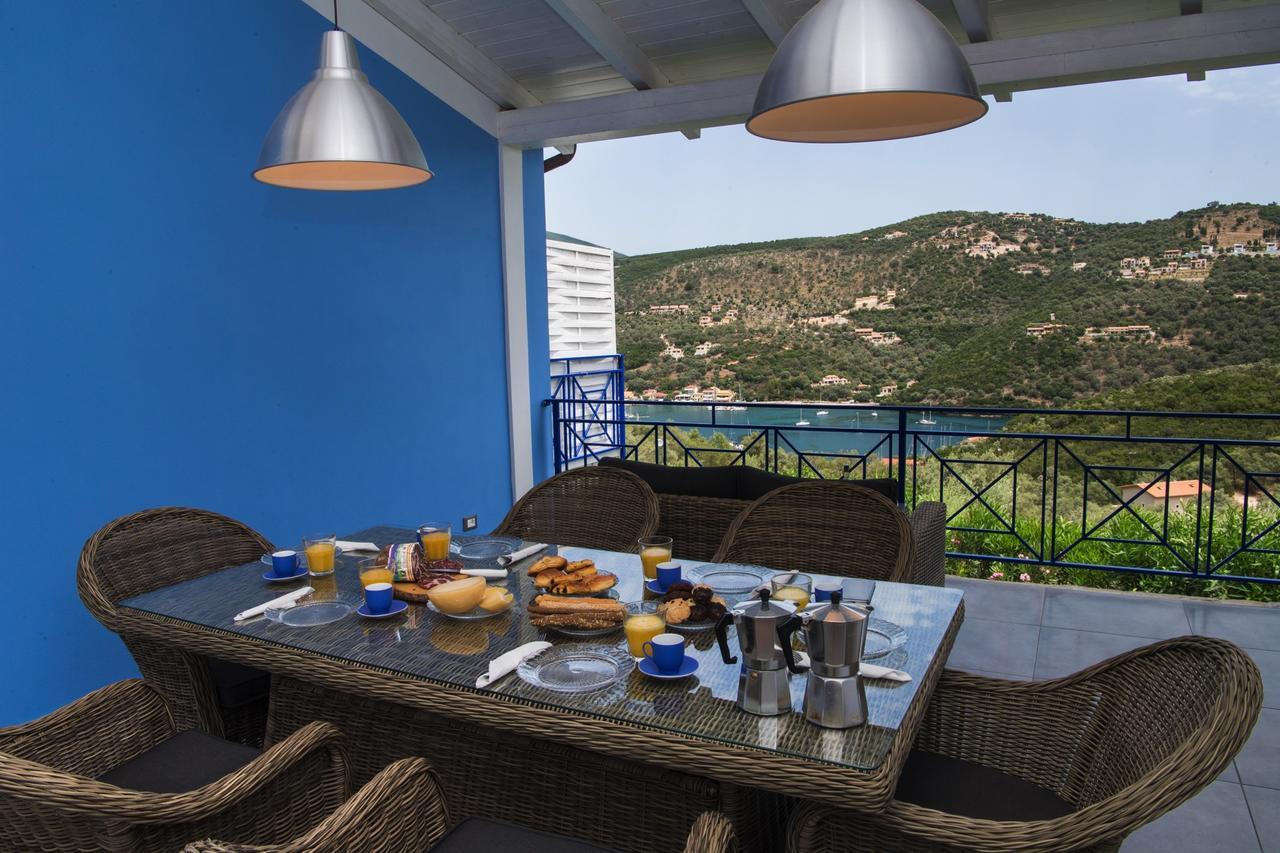 Villas Amantea- Four Villas With Big Pool And Infinity Pool Сивота Екстериор снимка