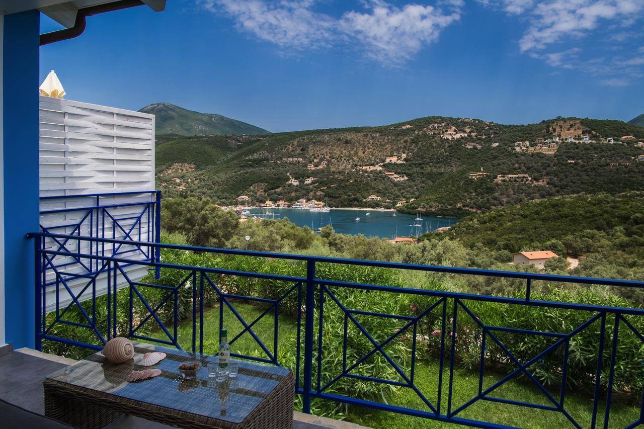 Villas Amantea- Four Villas With Big Pool And Infinity Pool Сивота Екстериор снимка